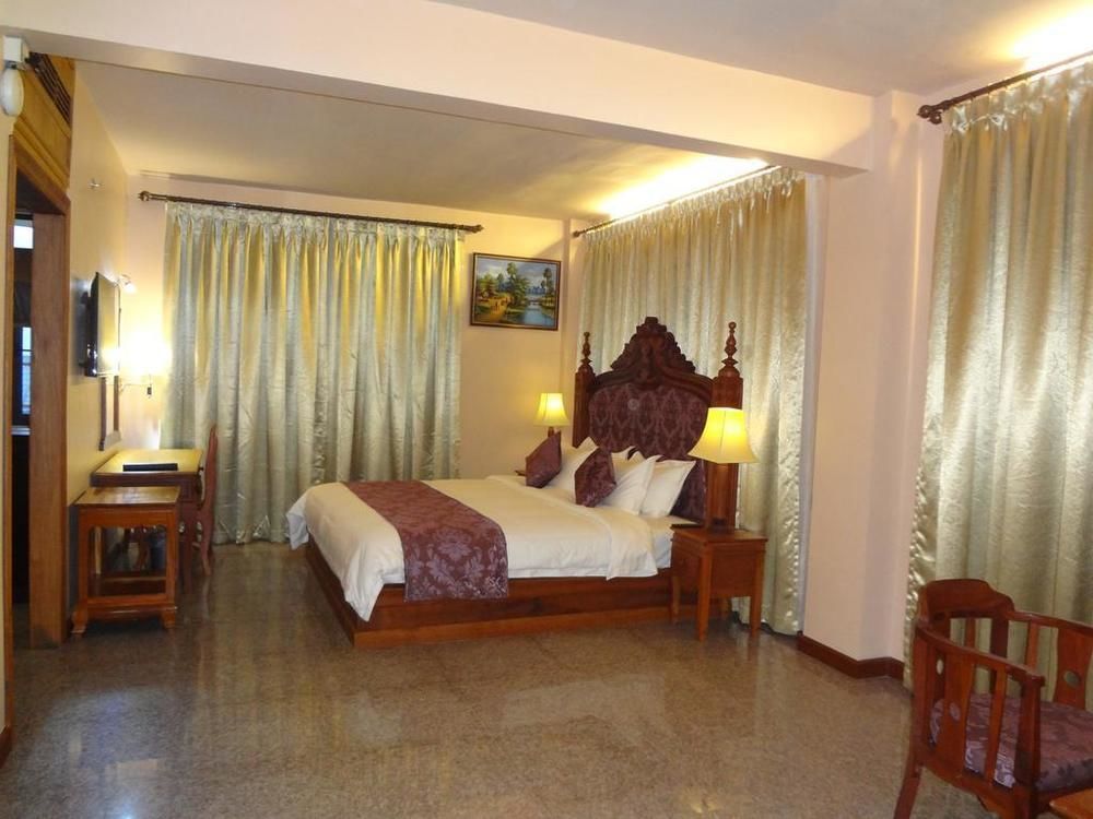 Phnom Penh Era Hotel Exterior foto